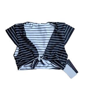 California kisses womens juniors Sz XS black white striped bikini top